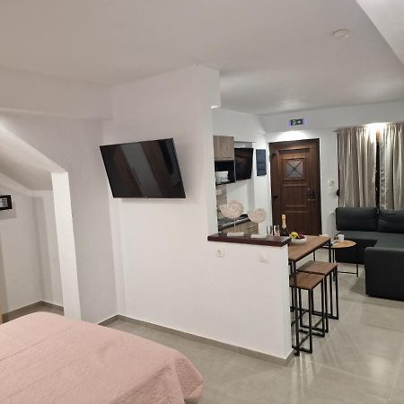 Το Στενάκι Apartment Skiathos Town Exterior photo