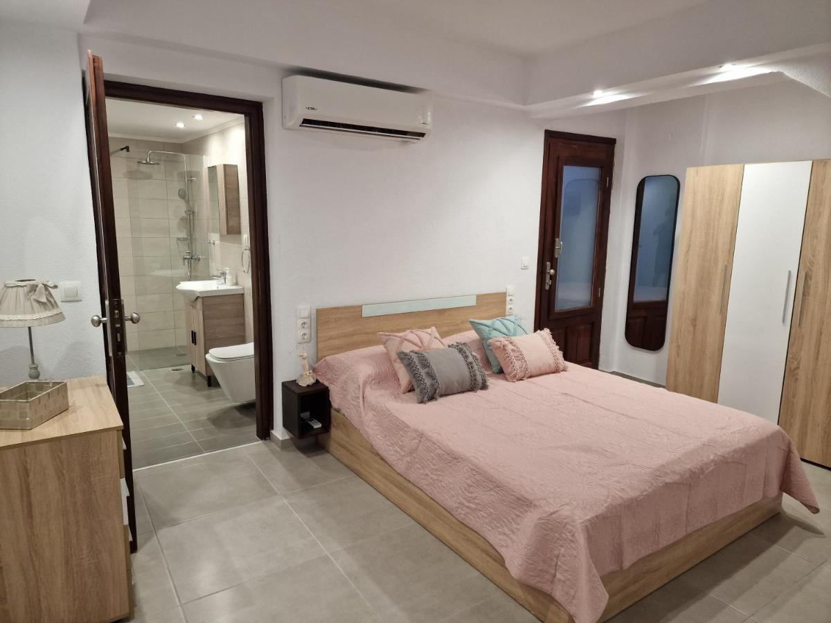 Το Στενάκι Apartment Skiathos Town Exterior photo