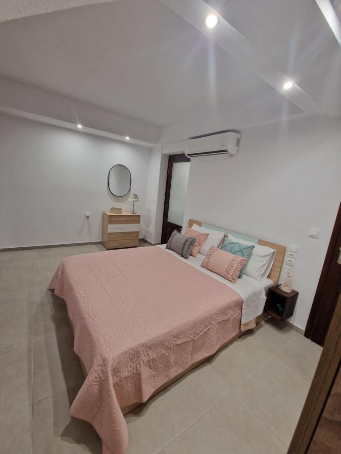 Το Στενάκι Apartment Skiathos Town Exterior photo
