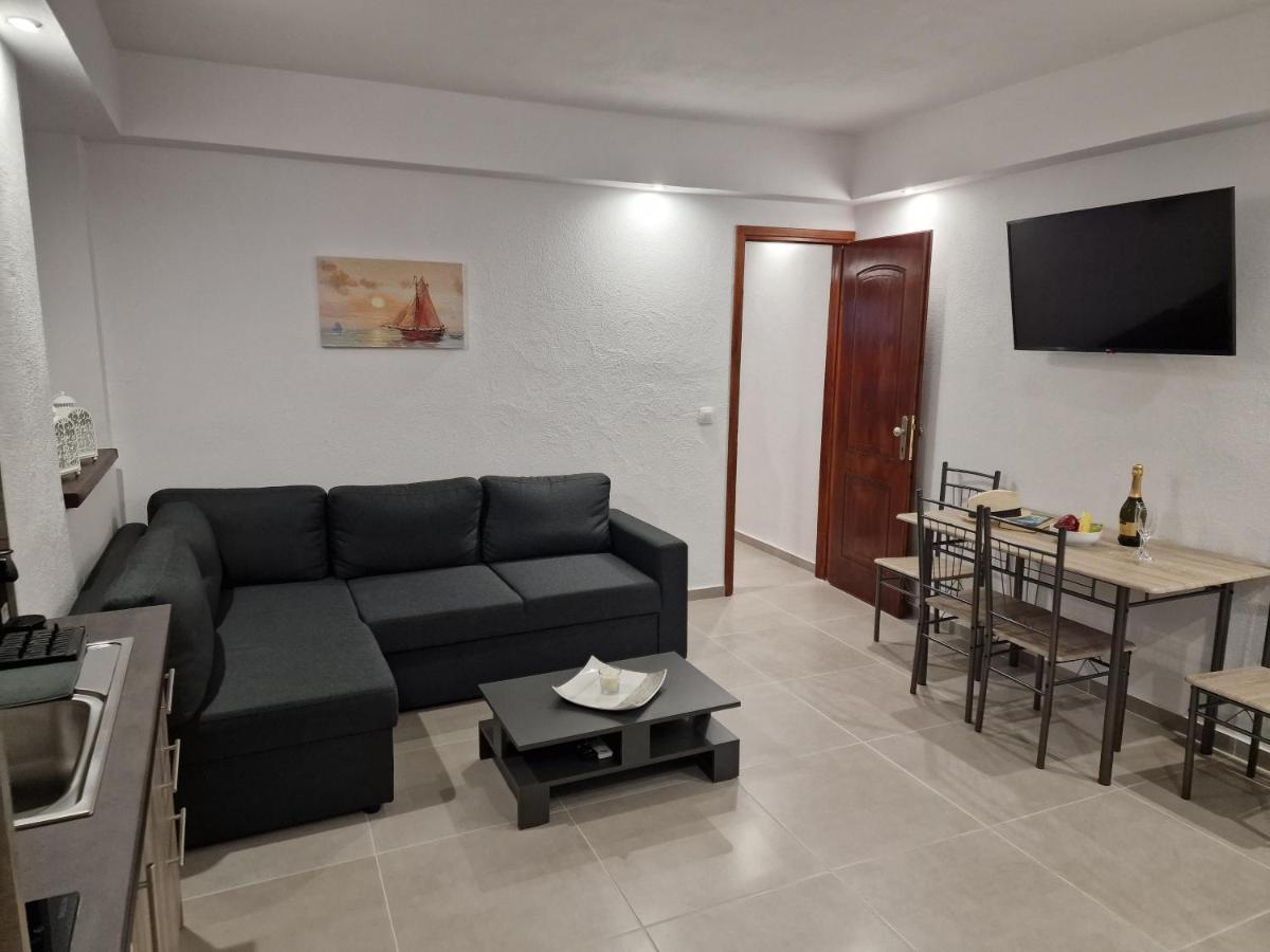 Το Στενάκι Apartment Skiathos Town Exterior photo