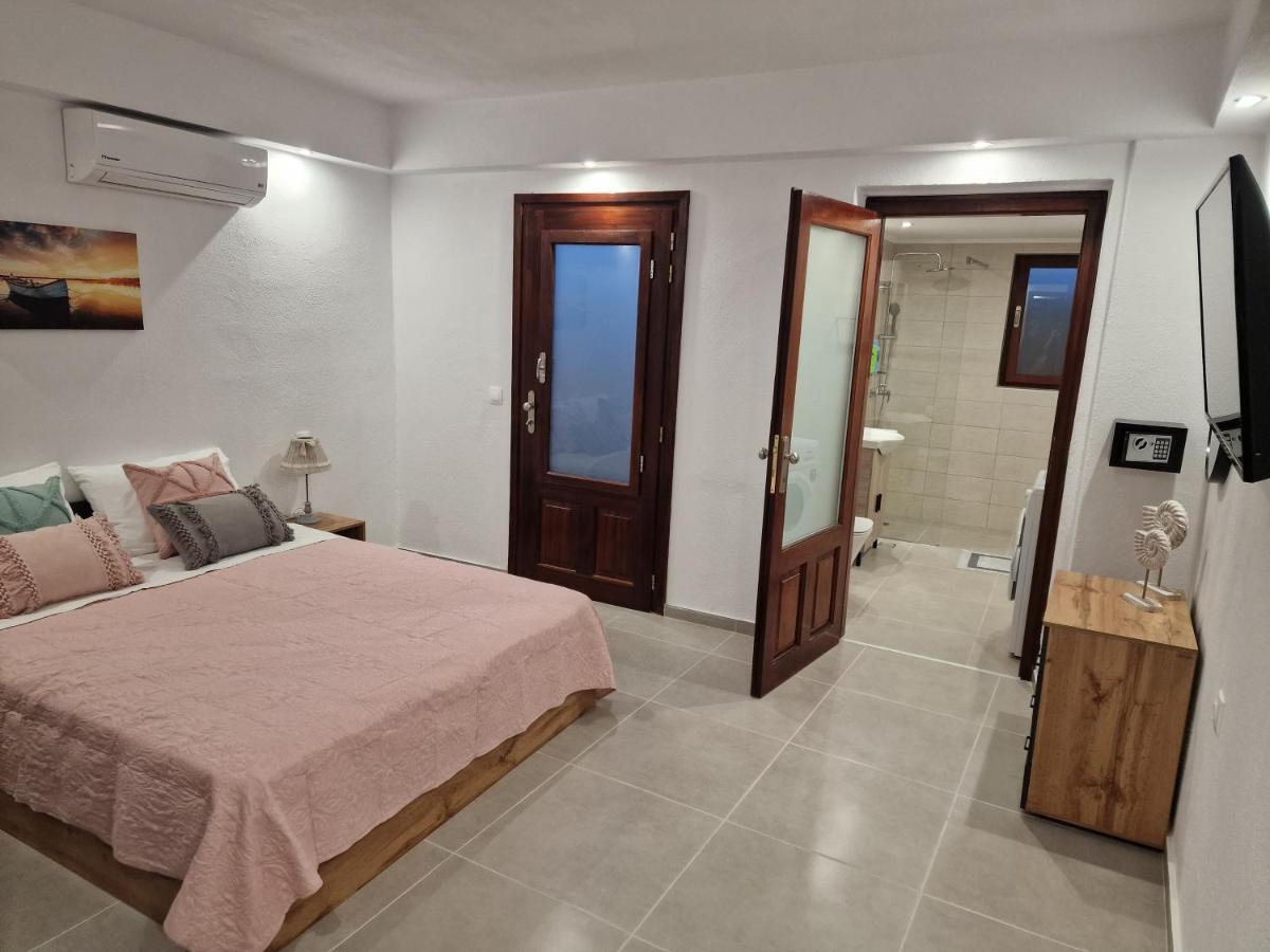 Το Στενάκι Apartment Skiathos Town Exterior photo